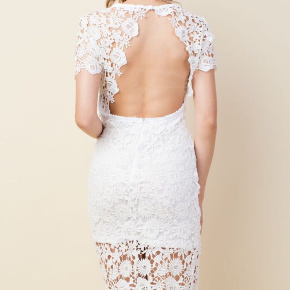 NWT White Crochet Lace Dress - Picture 2 of 4